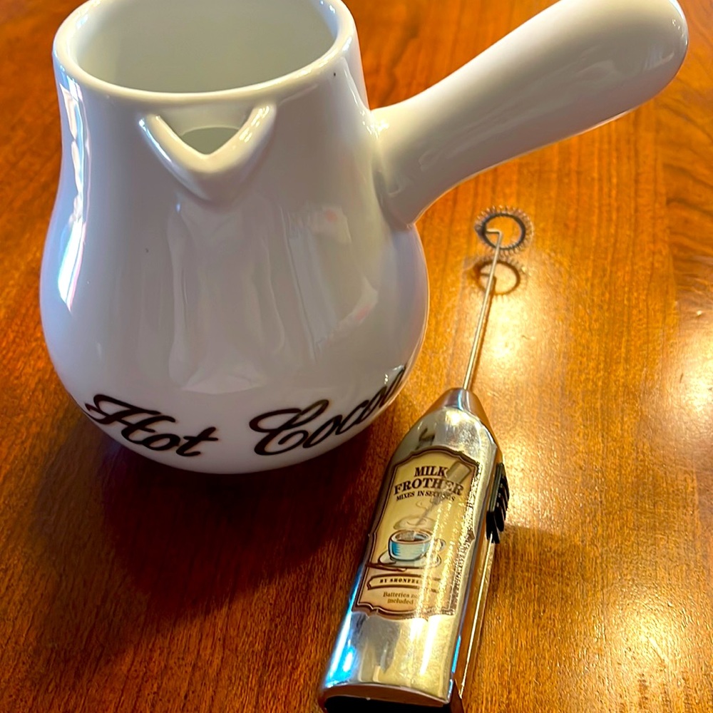 Shonfeld’s hot cocoa pot and battery operated milk frother.